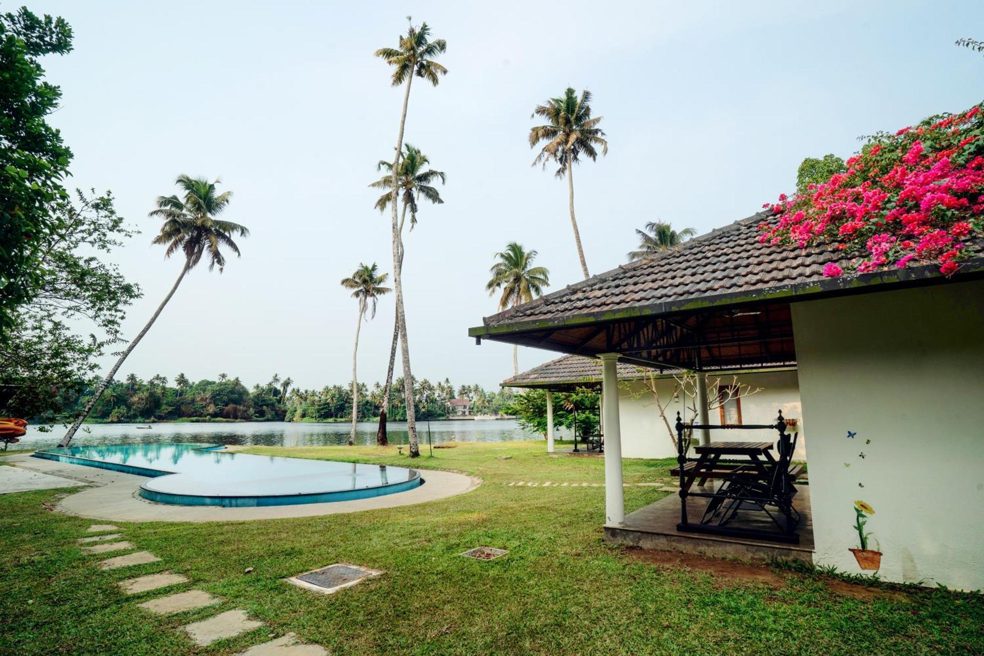 Cranganor History Café&Riverside Château North Paravur Extérieur photo
