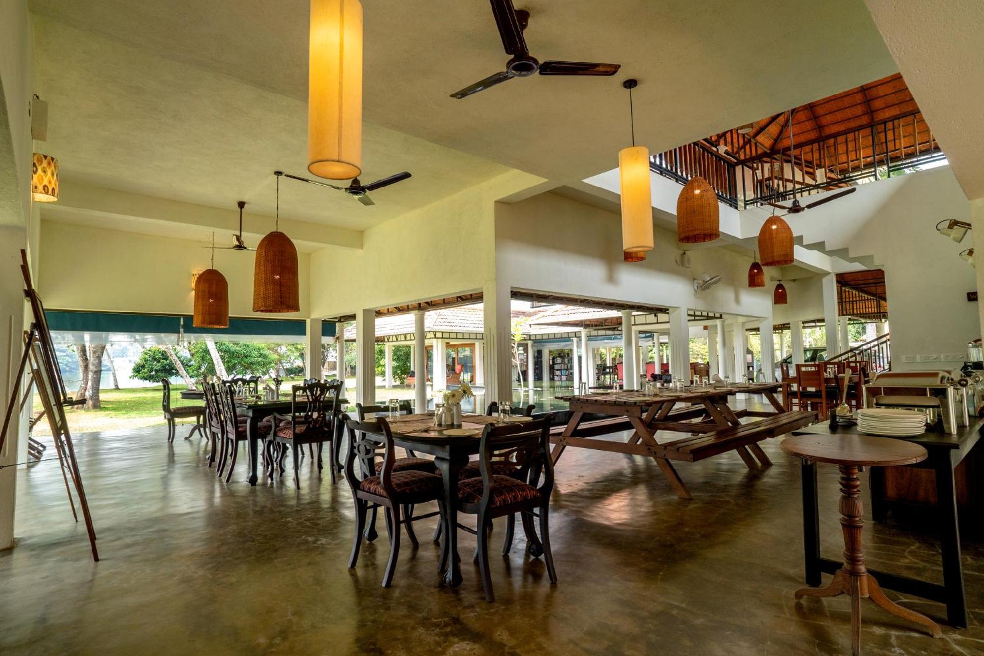 Cranganor History Café&Riverside Château North Paravur Extérieur photo
