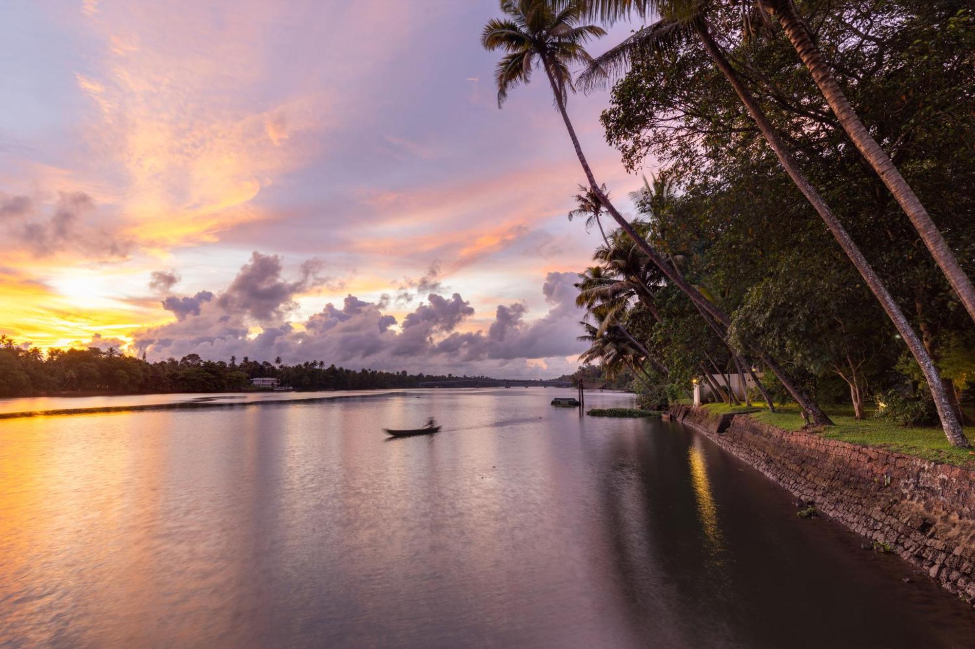 Cranganor History Café&Riverside Château North Paravur Extérieur photo